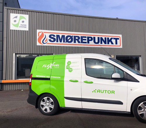 Smørepunkt er første serviceverksted i Norge for  motorrens med Hy-Carbon hydrogen på bensin- og dieselbiler!